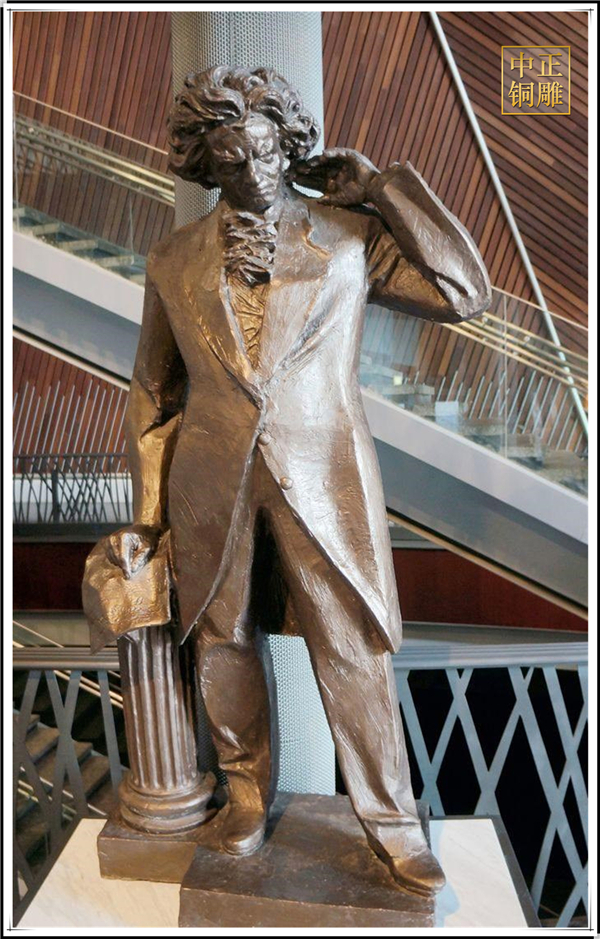 商場貝多芬雕塑.jpg