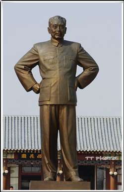 周恩來銅像