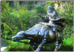 室外老子騎牛銅雕塑、